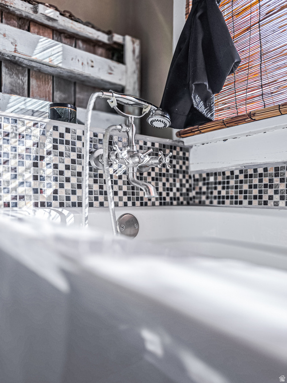 564 S 300 W Helper, UT 84526