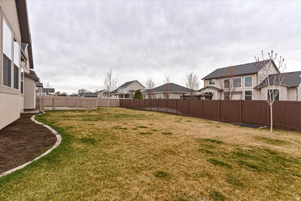 1251 N 2525 W Clinton, UT 84015