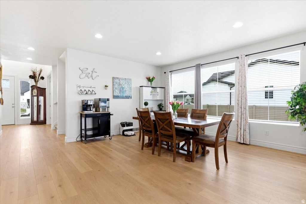 1251 N 2525 W Clinton, UT 84015