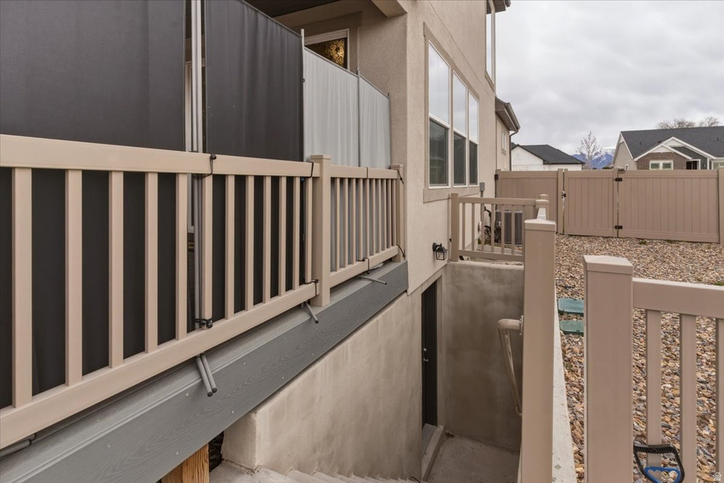 1251 N 2525 W Clinton, UT 84015