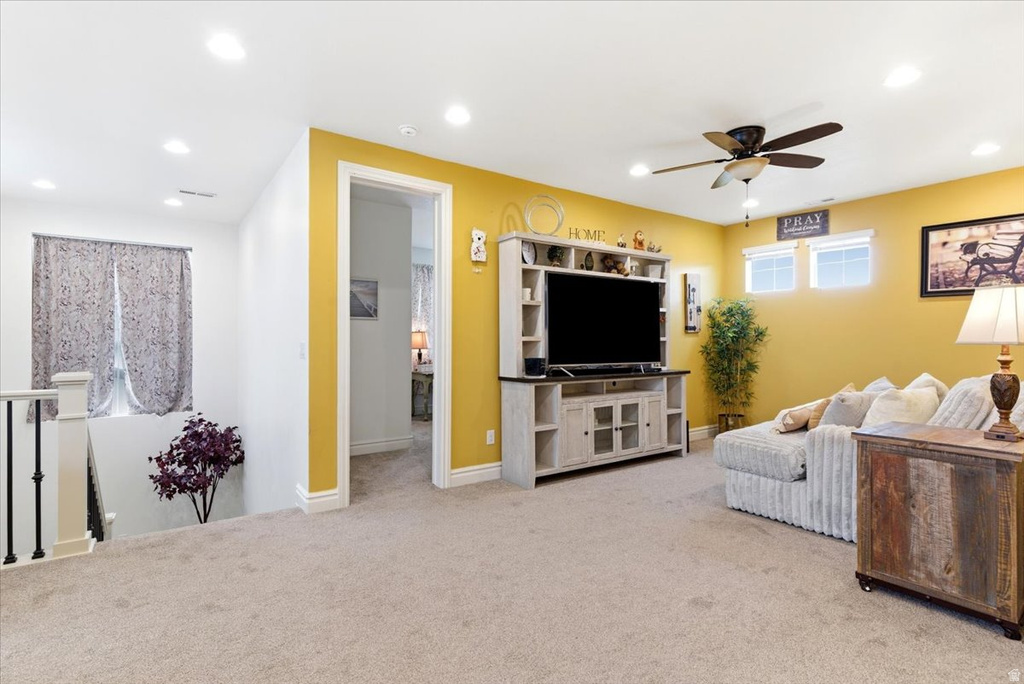 1251 N 2525 W Clinton, UT 84015