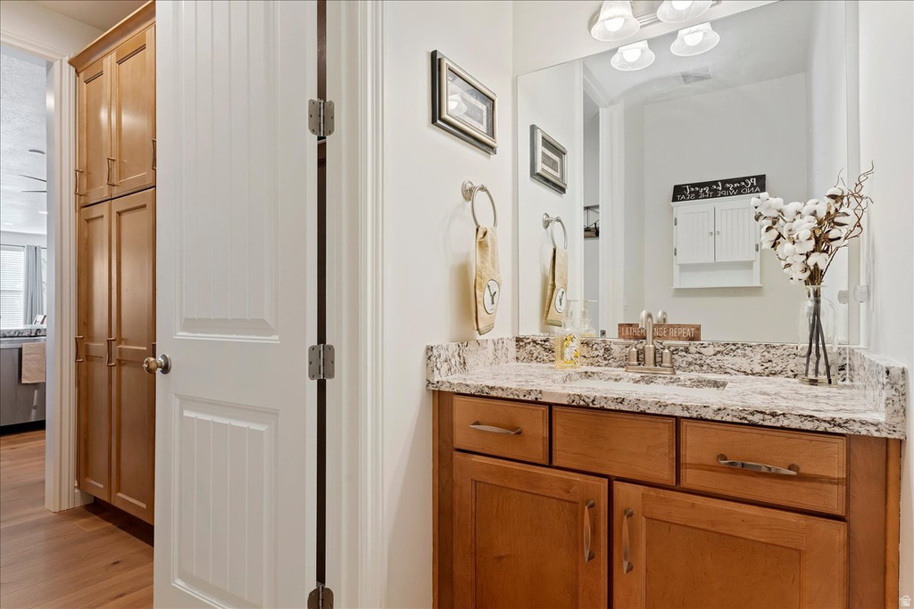 1251 N 2525 W Clinton, UT 84015