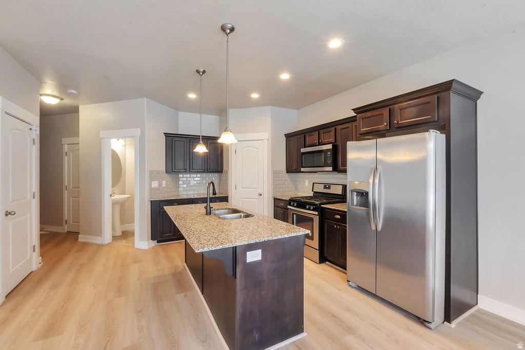 1714 N 3870 W Lehi, UT 84048