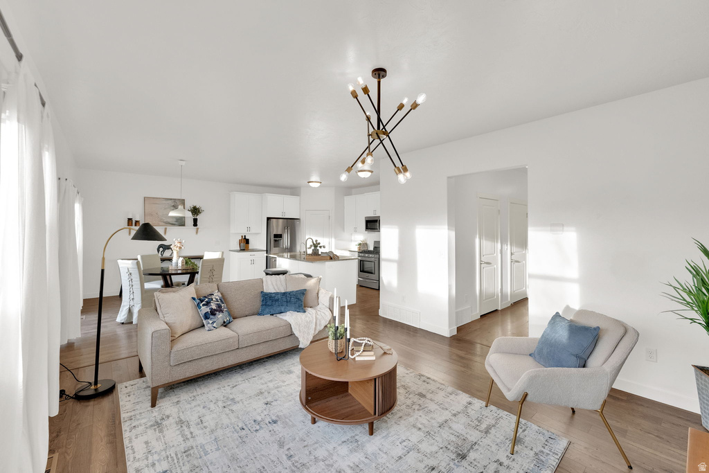 437 S BURR OAK LN Saratoga Springs, UT 84045