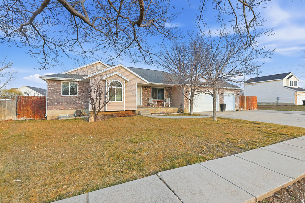 3071 S FERNBUSH DR Magna, UT 84044