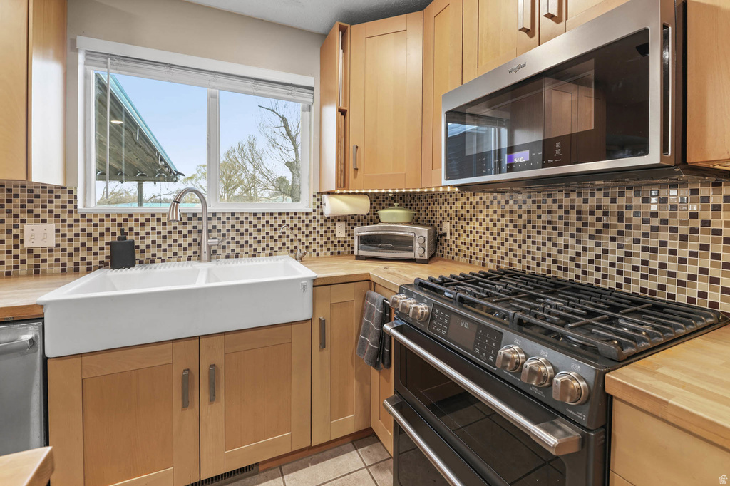 3071 S FERNBUSH DR Magna, UT 84044