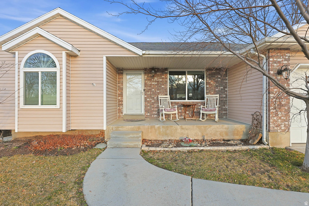 3071 S FERNBUSH DR Magna, UT 84044