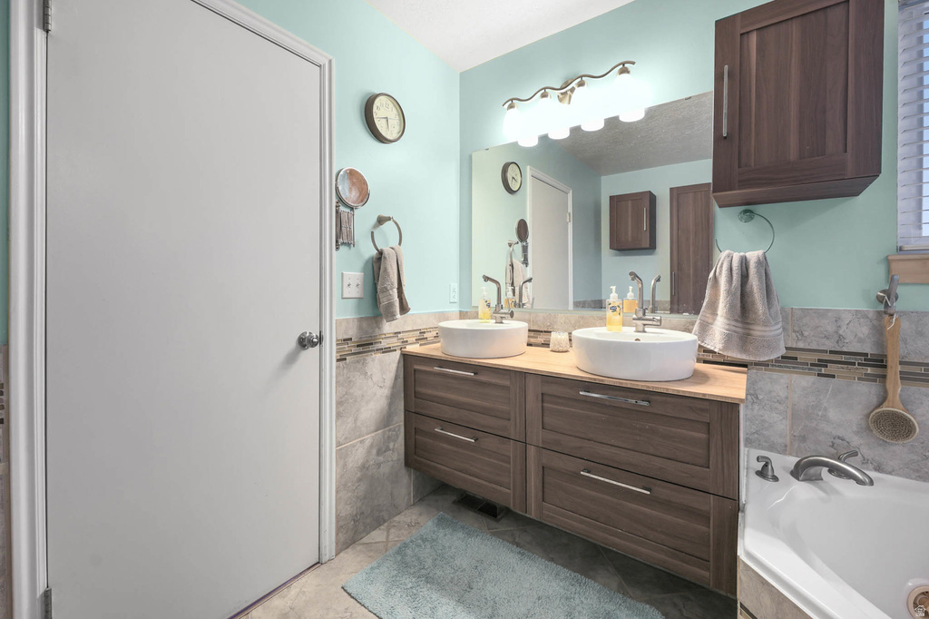 3071 S FERNBUSH DR Magna, UT 84044