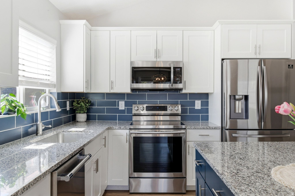 1079 S 1875 W Syracuse, UT 84075