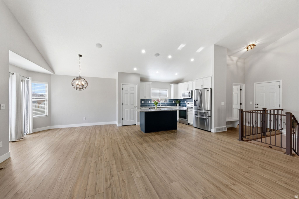 1079 S 1875 W Syracuse, UT 84075