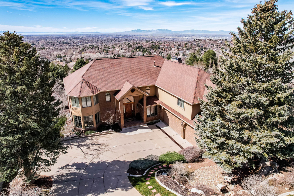 5155 S MILE HIGH CIR Ogden, UT 84403