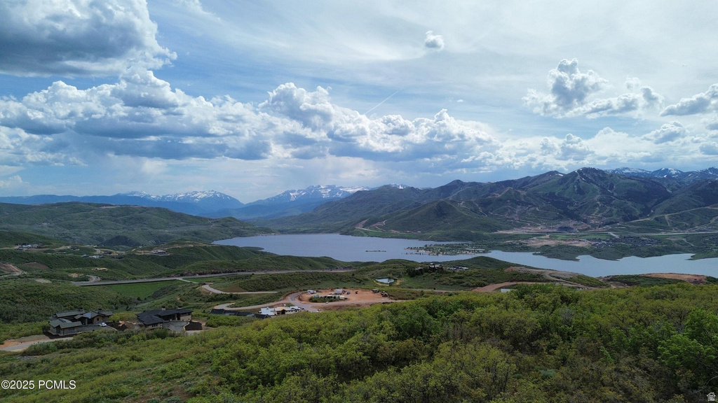 2002 E PEAK VIEW DR Hideout, UT 84036