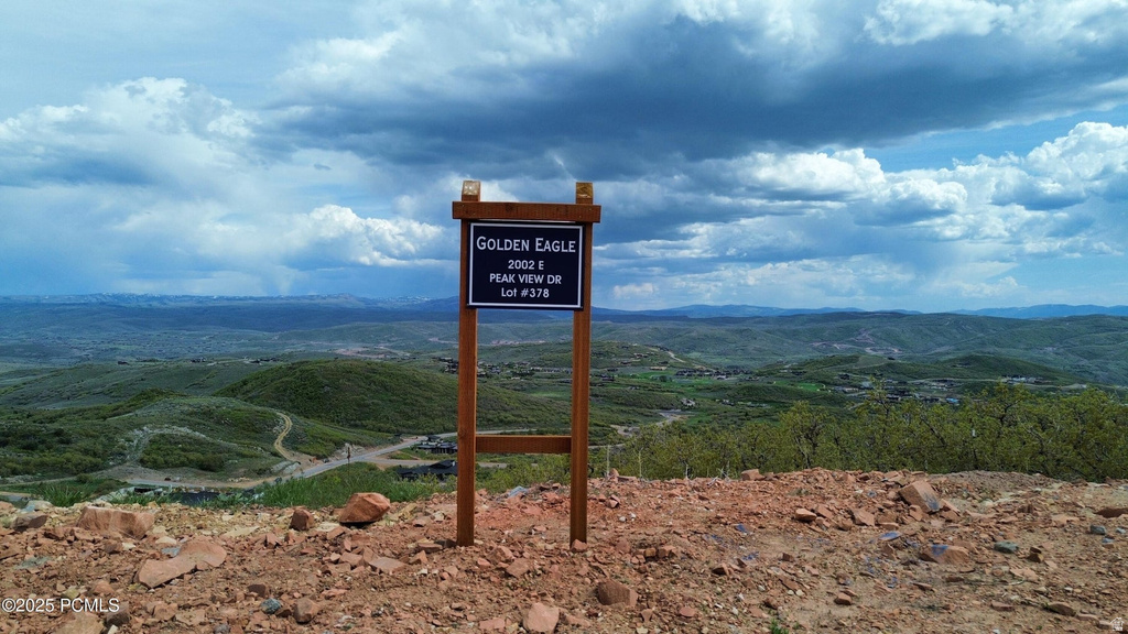 2002 E PEAK VIEW DR Hideout, UT 84036