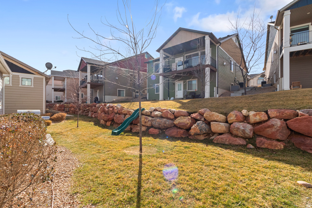 316 BELLA VIDA DR North Salt Lake, UT 84054
