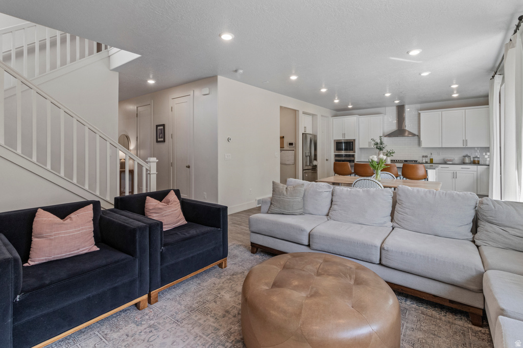 316 BELLA VIDA DR North Salt Lake, UT 84054