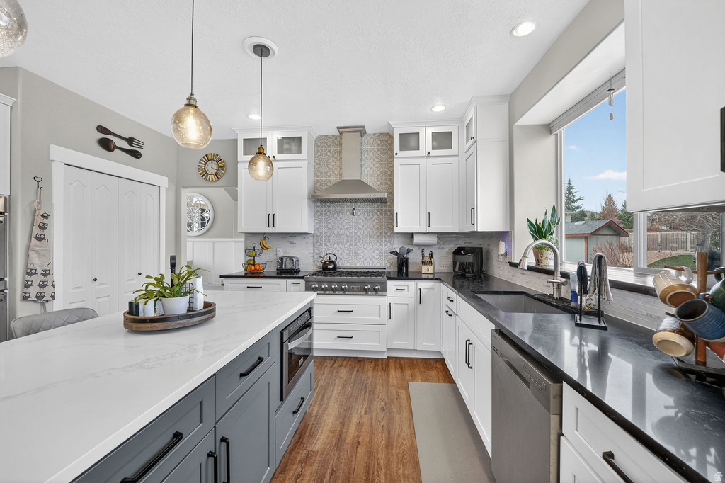 3372 W WATERBRIDGE CV South Jordan, UT 84095