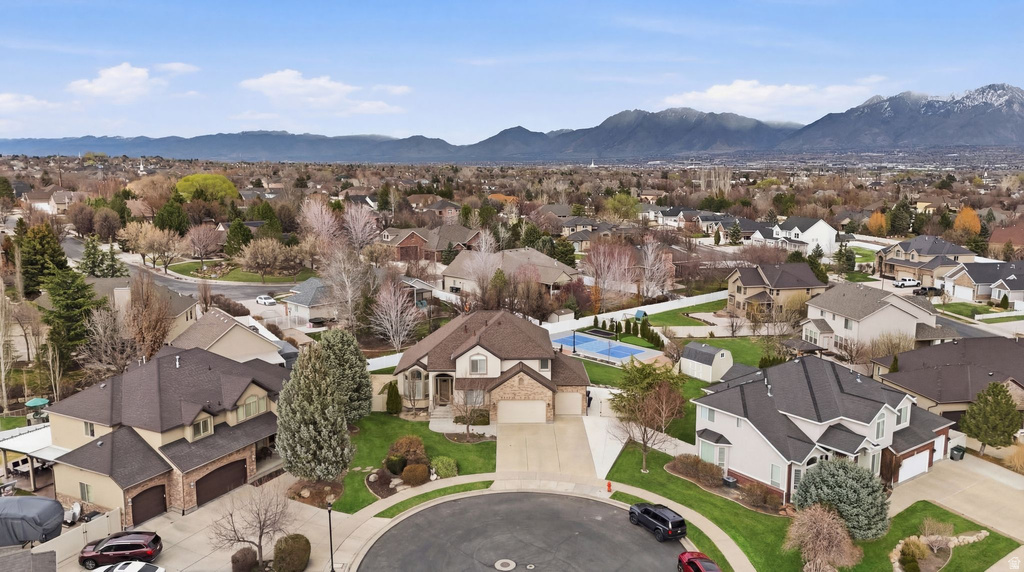3372 W WATERBRIDGE CV South Jordan, UT 84095