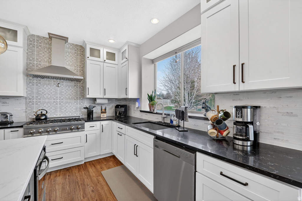 3372 W WATERBRIDGE CV South Jordan, UT 84095