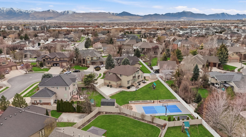 3372 W WATERBRIDGE CV South Jordan, UT 84095