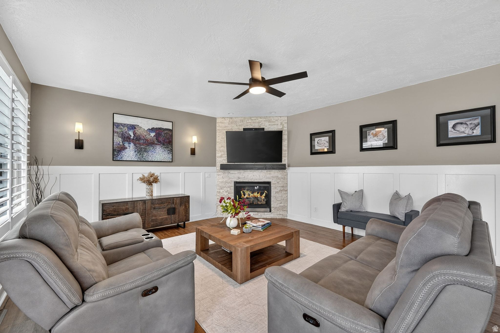 3372 W WATERBRIDGE CV South Jordan, UT 84095