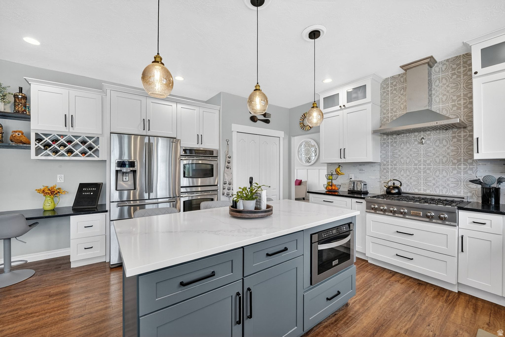 3372 W WATERBRIDGE CV South Jordan, UT 84095