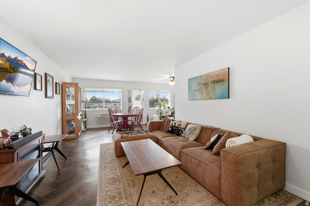 4527 S 1175 W #95 Taylorsville, UT 84123