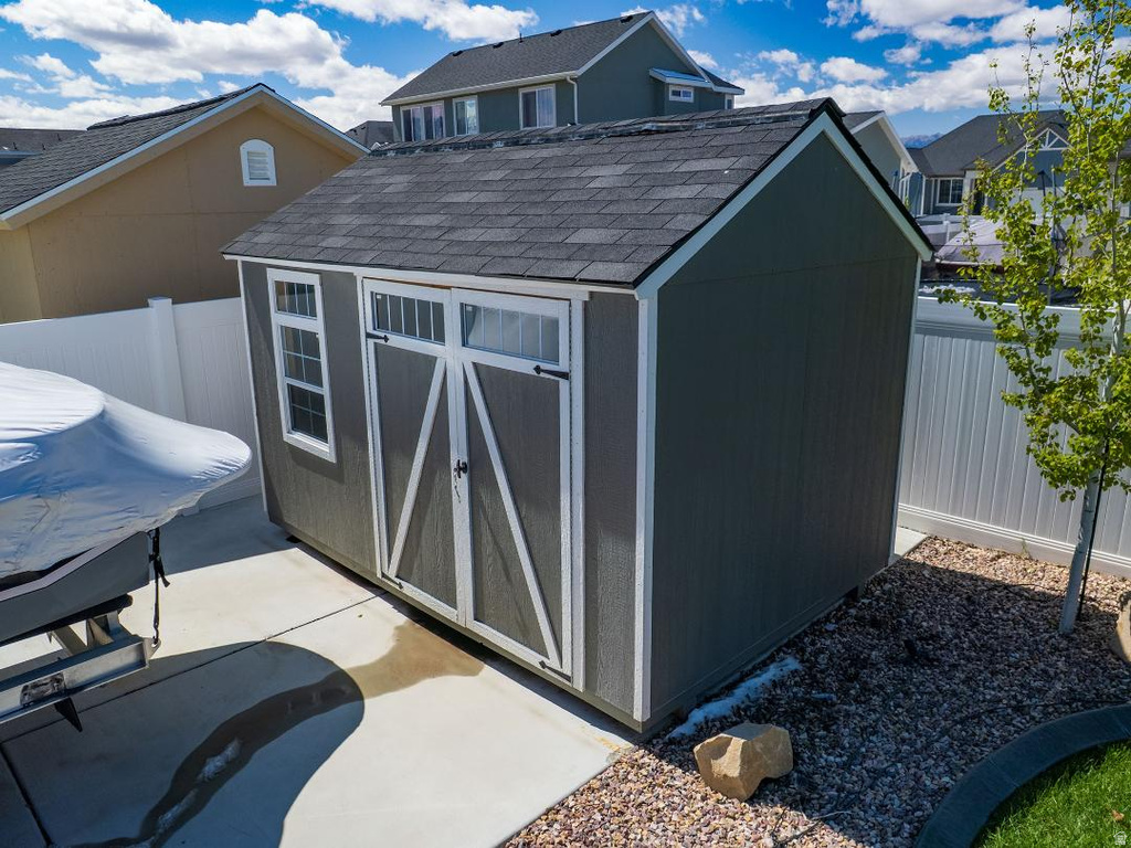 5647 KESTREL LN Stansbury Park, UT 84074