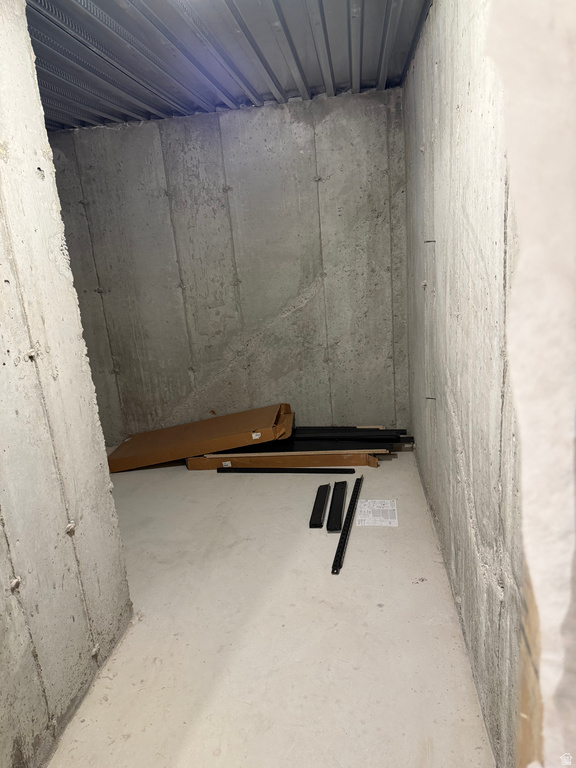 5647 KESTREL LN Stansbury Park, UT 84074