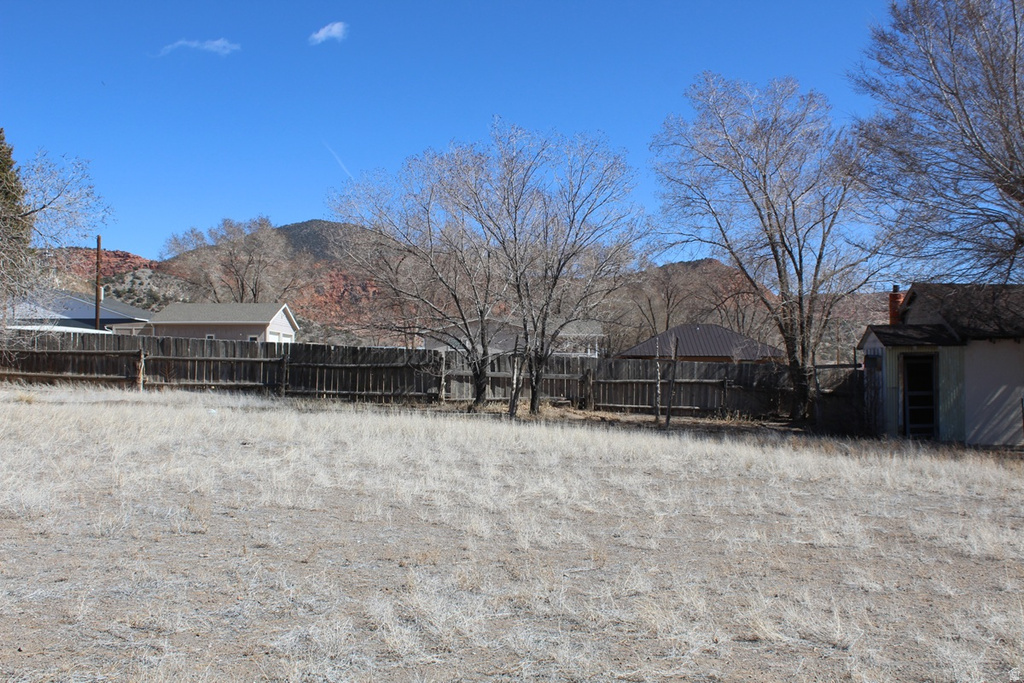 105 E MAIN ST Bicknell, UT 84715