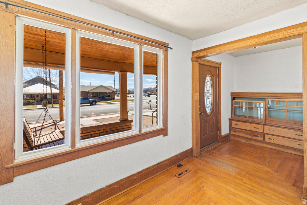 388 W CENTER Richfield, UT 84701