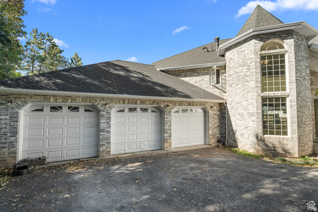 6124 OSMOND DR South Ogden, UT 84403