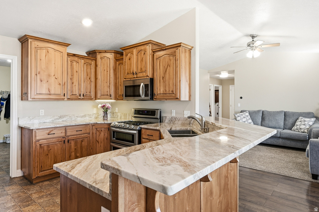 5222 N TOMAHAWK DR Enoch, UT 84721