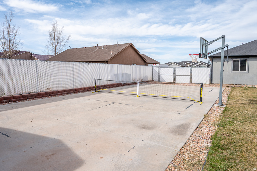 5222 N TOMAHAWK DR Enoch, UT 84721