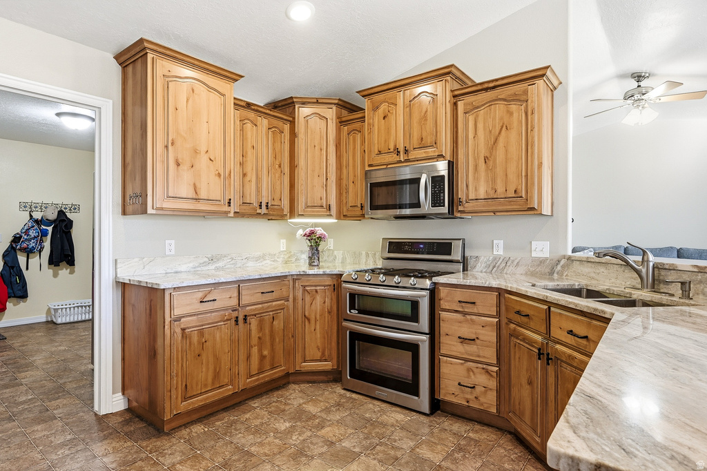 5222 N TOMAHAWK DR Enoch, UT 84721