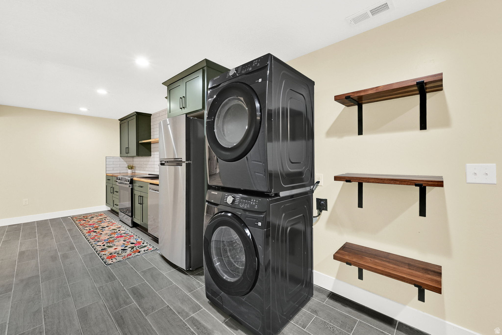 1441 BROOKSHIRE DR Syracuse, UT 84075