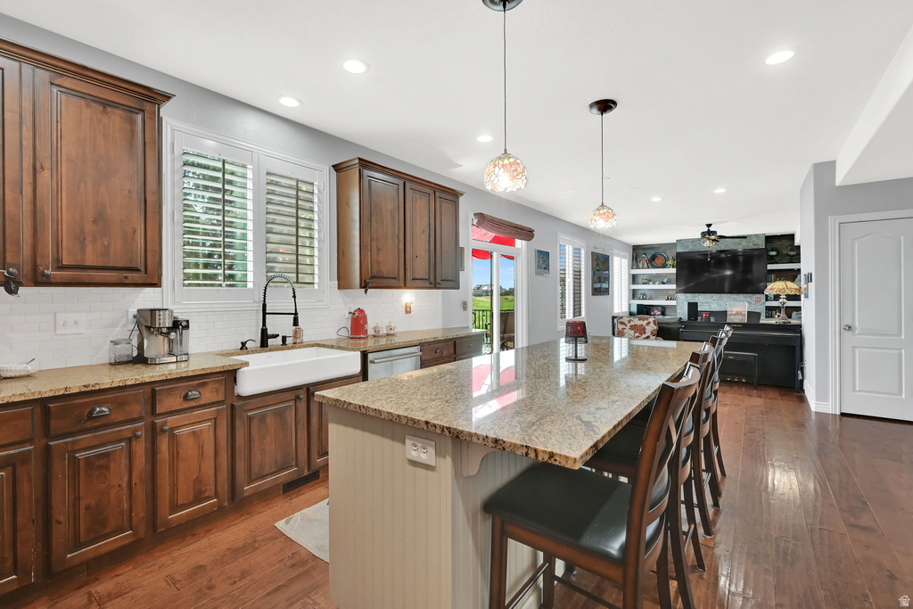 1441 BROOKSHIRE DR Syracuse, UT 84075