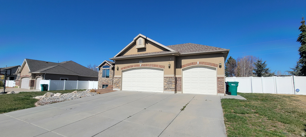 3588 W 5225 S Roy, UT 84067