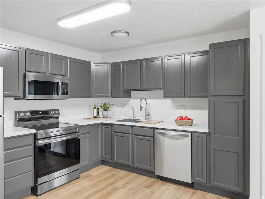 8065 W COPPERFIELD PL #21 Magna, UT 84044