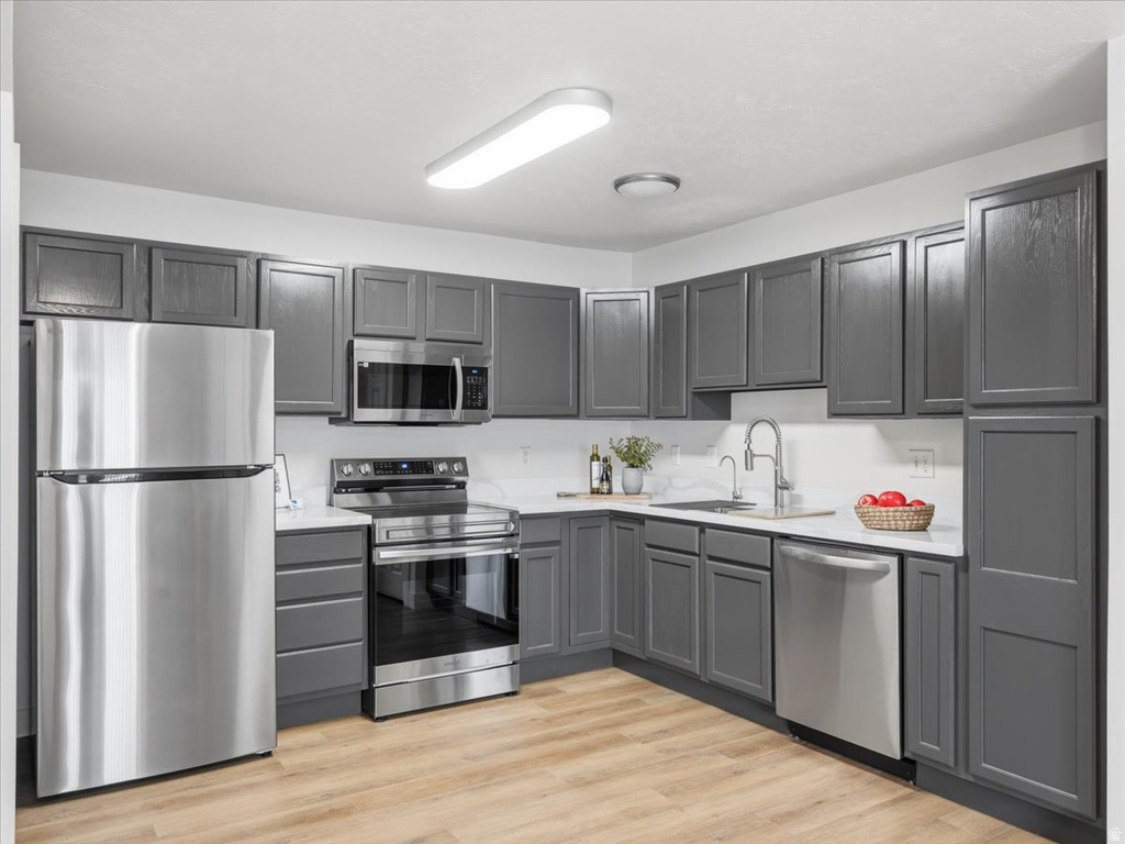 8065 W COPPERFIELD PL #21 Magna, UT 84044