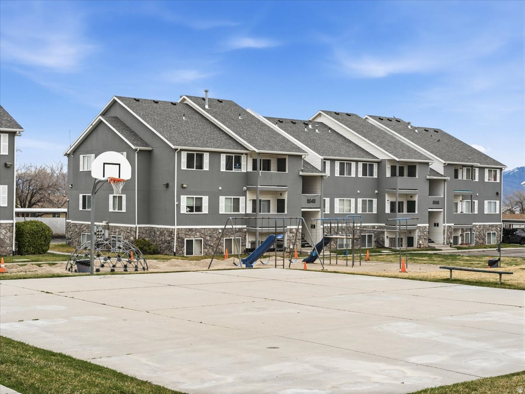 8065 W COPPERFIELD PL #21 Magna, UT 84044