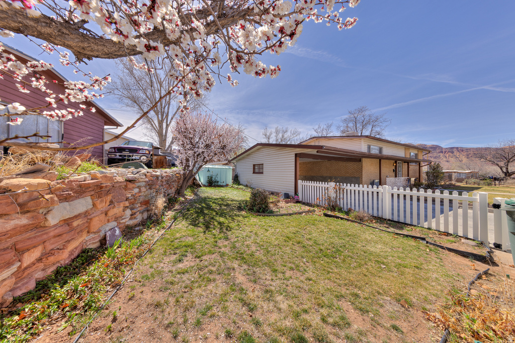 738 LOCUST LN Moab, UT 84532