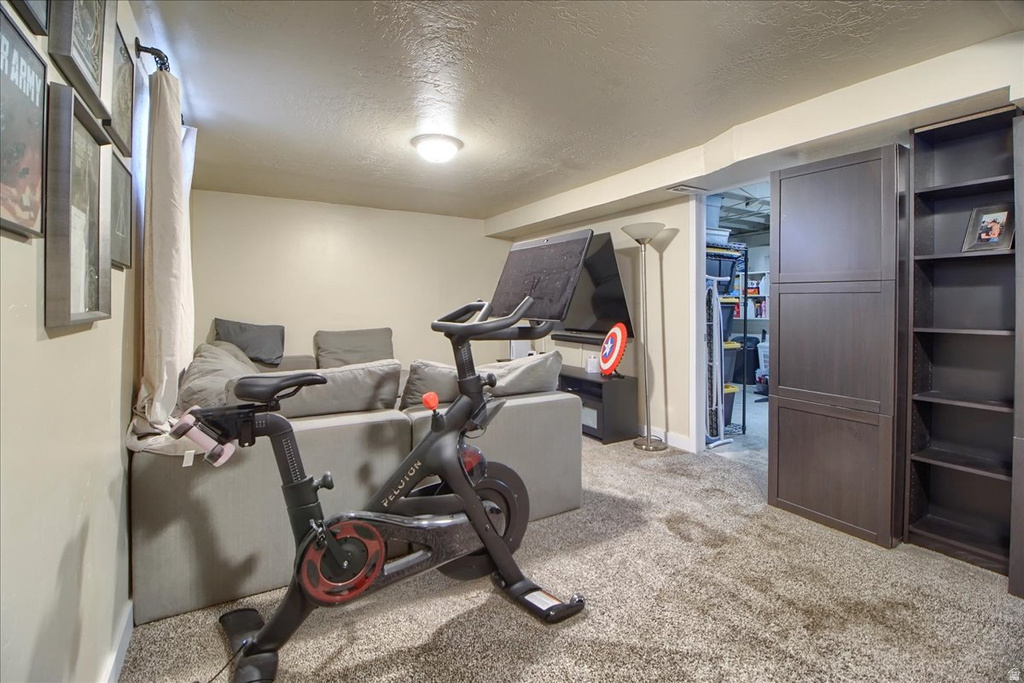 1555 E RUSHTON ST Ogden, UT 84401