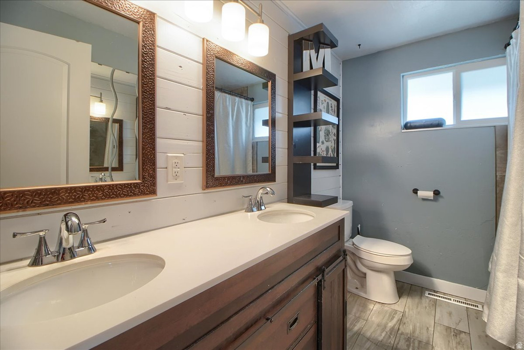 1555 E RUSHTON ST Ogden, UT 84401