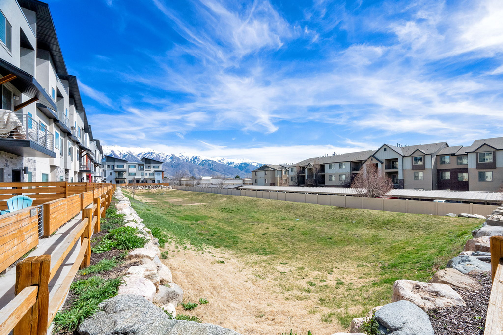 2186 N 525 W Layton, UT 84041