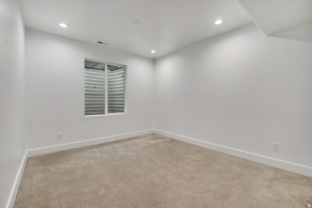 1892 N FROST DR Farmington, UT 84025