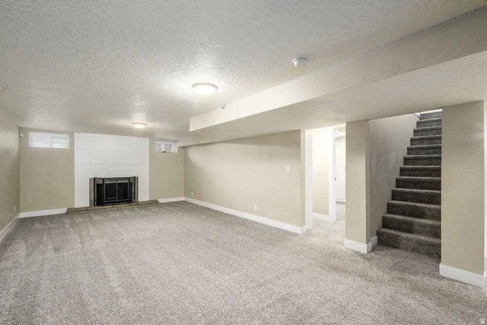 181 E 9180 S Sandy, UT 84070