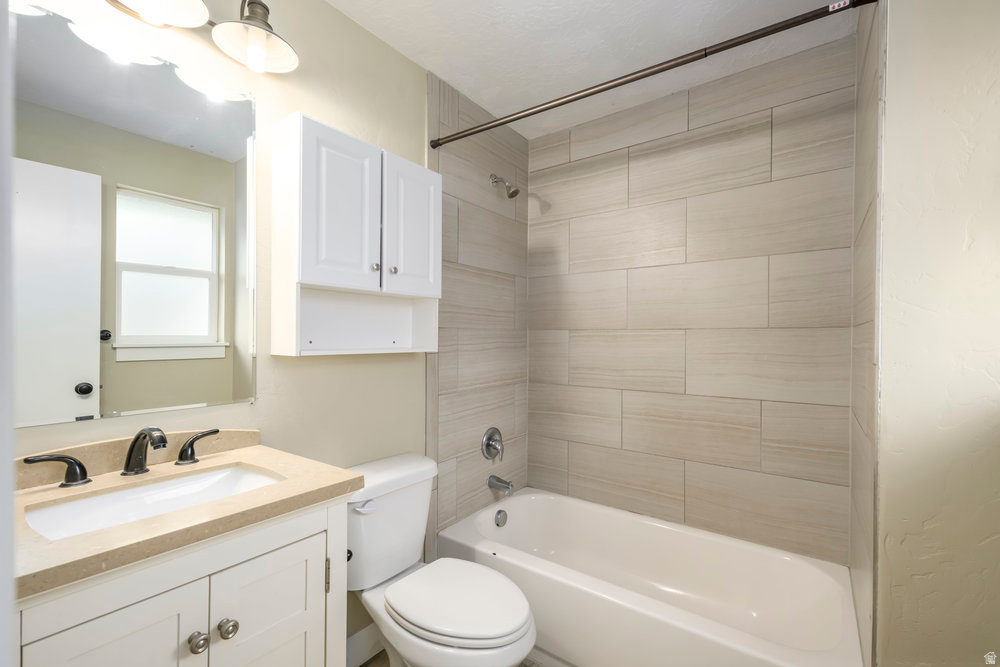 181 E 9180 S Sandy, UT 84070