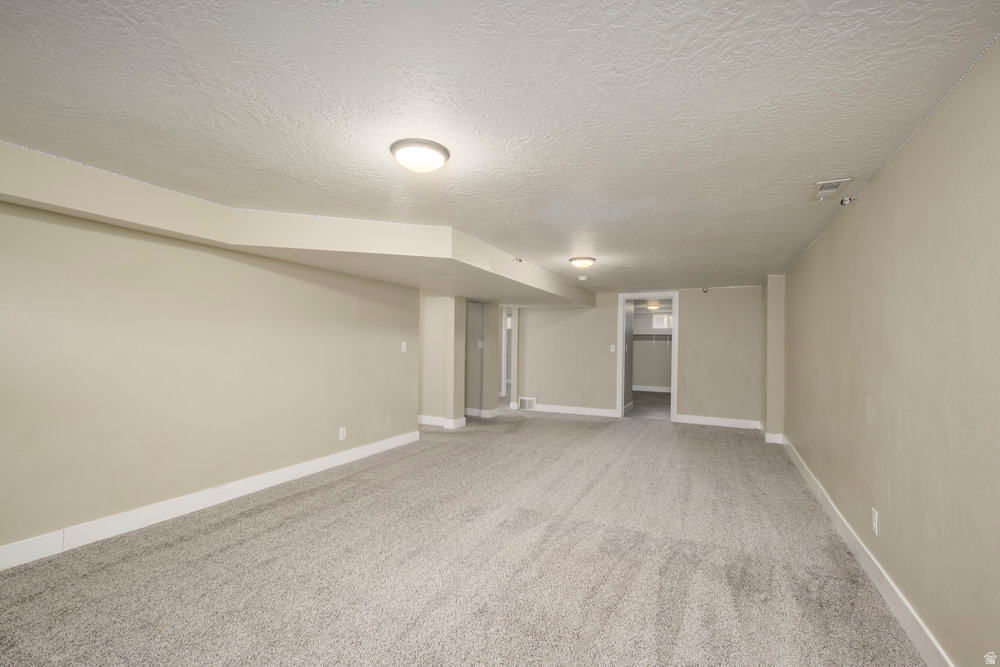 181 E 9180 S Sandy, UT 84070