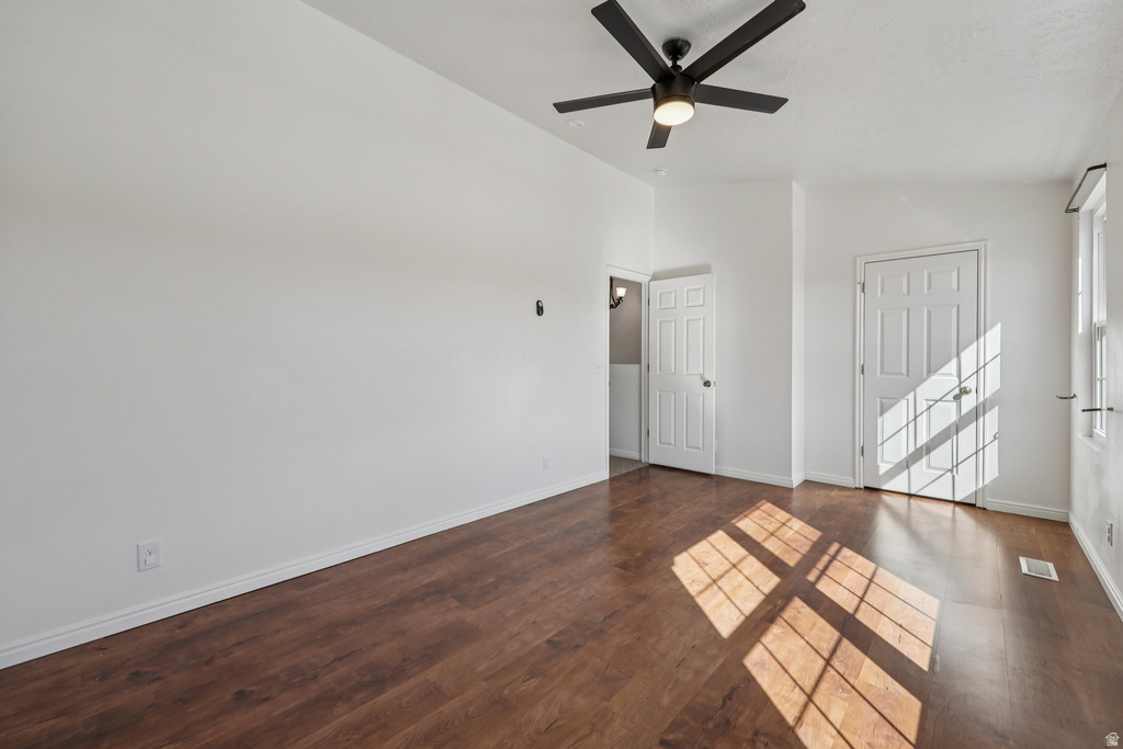 5704 W BRAEMAR CT West Valley City, UT 84128