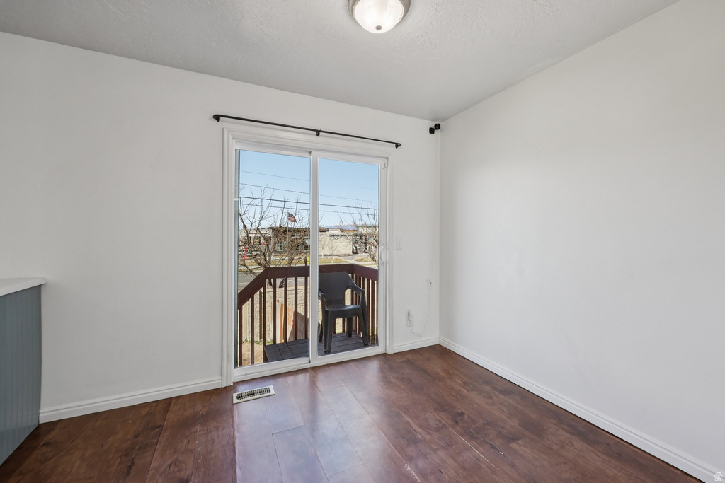 5704 W BRAEMAR CT West Valley City, UT 84128